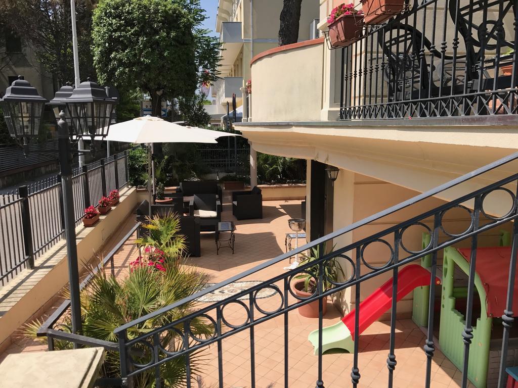 Hotel Perla Verde Rimini Exterior foto